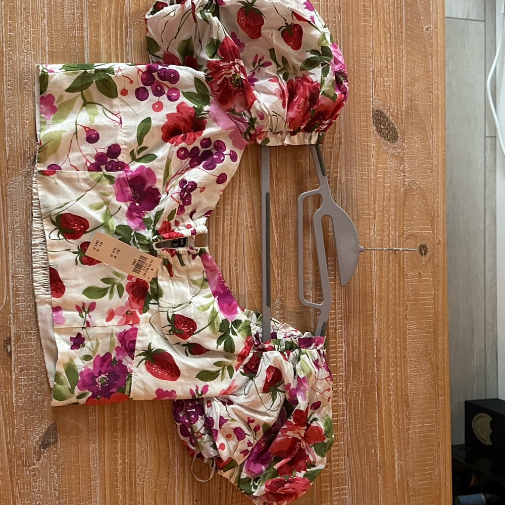 Abercrombie two-piece matching set i took the tags off and wore once